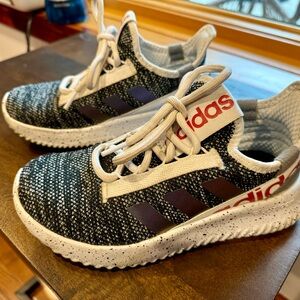 Size 3 Adidas Kids' Kaptir 2.0 PS Running Shoes. Big kids.